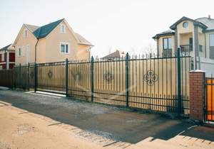 Дом 204м&sup2;, 2-этажный, участок 6 сот.  