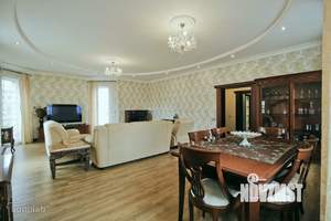 Дом 326м&sup2;, 4-этажный, участок 5 сот.  