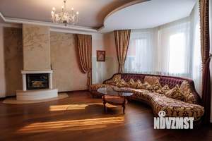 Таунхаус 302м², 4-этажный, участок 3 сот.  