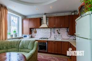 Дом 171м², 2-этажный, участок 4 сот.  