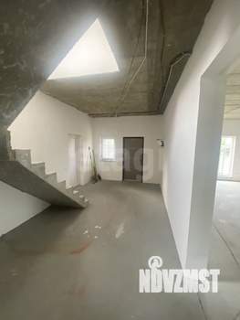 Дом 172м&sup2;, 2-этажный, участок 6 сот.  