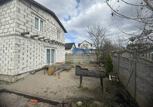 Дом 162м&sup2;, 2-этажный, участок 6 сот.  