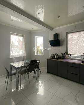 Дом 120м&sup2;, 2-этажный, участок 8 сот.  