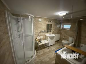 Дом 160м², 2-этажный, участок 6 сот.  