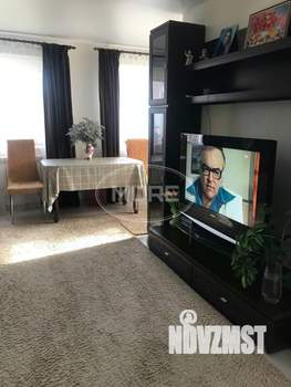 Дом 80м&sup2;, 2-этажный, участок 5 сот.  