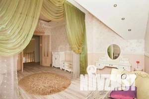 Дом 387м&sup2;, 3-этажный, участок 6 сот.  