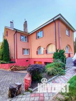 Дом 450м², 3-этажный, участок 8 сот.  