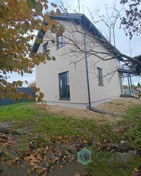 Дом 110м&sup2;, 2-этажный, участок 4 сот.  