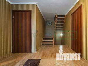 Дом 220м², 2-этажный, участок 6 сот.  