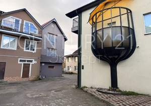 Дом 161м&sup2;, 3-этажный, участок 1 сот.  