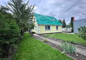 Дом 252м&sup2;, 2-этажный, участок 8 сот.  