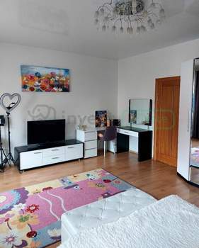 Дом 160м&sup2;, 3-этажный, участок 2 сот.  