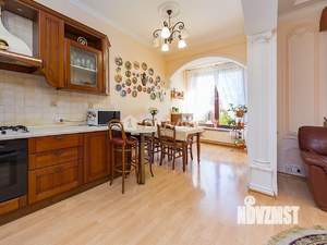 Таунхаус 200м², 3-этажный, участок 2 сот.  