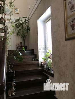 Дом 180м&sup2;, 2-этажный, участок 8 сот.  