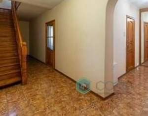 Дом 431м&sup2;, 3-этажный, участок 12 сот.  