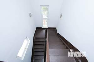 Дом 557м&sup2;, 4-этажный, участок 8 сот.  