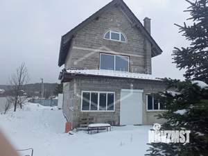 Дом 200м&sup2;, 3-этажный, участок 6 сот.  