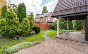 Дом 224м&sup2;, 3-этажный, участок 7 сот.  