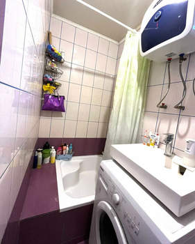 Дом 60м&sup2;, 2-этажный, участок 6 сот.  