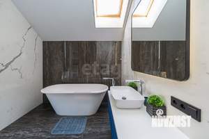 Дом 170м&sup2;, 2-этажный, участок 6 сот.  