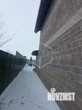 Дом 200м&sup2;, 3-этажный, участок 6 сот.  