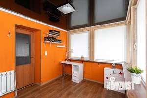 Дом 245м², 3-этажный, участок 12 сот.  