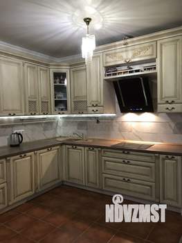 Дом 180м&sup2;, 2-этажный, участок 8 сот.  