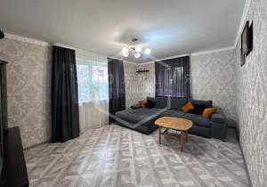 Дом 252м&sup2;, 2-этажный, участок 8 сот.  