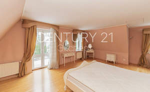 Дом 316м&sup2;, 2-этажный, участок 11 сот.  