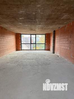 Таунхаус 260м&sup2;, 3-этажный, участок 3 сот.  