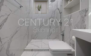 Дом 255м&sup2;, 3-этажный, участок 5 сот.  