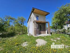 Дом 100м&sup2;, 2-этажный, участок 5 сот.  