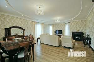 Дом 326м², 4-этажный, участок 5 сот.  
