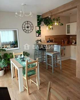 Дом 98м&sup2;, 2-этажный, участок 5 сот.  