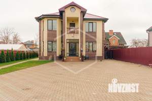 Дом 204м&sup2;, 2-этажный, участок 6 сот.  