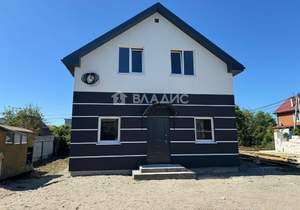 Дом 110м², 2-этажный, участок 4 сот.  