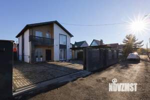 Дом 122м&sup2;, 2-этажный, участок 3 сот.  