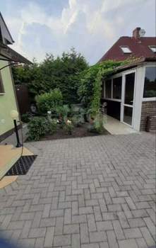 Дом 130м&sup2;, 2-этажный, участок 6 сот.  