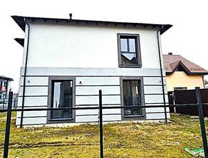 Дом 109м&sup2;, 2-этажный, участок 3 сот.  