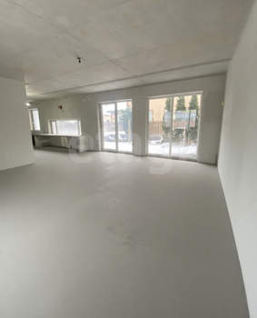 Дом 220м&sup2;, 2-этажный, участок 3 сот.  