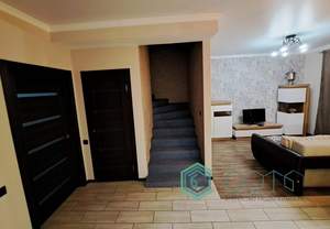 Дом 106м&sup2;, 2-этажный, участок 2 сот.  