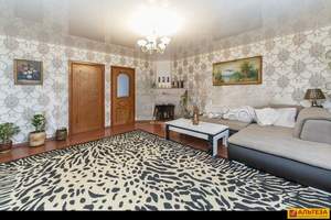 Дом 76м&sup2;, 2-этажный, участок 10 сот.  