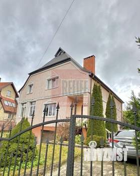 Дом 343м&sup2;, 3-этажный, участок 7 сот.  