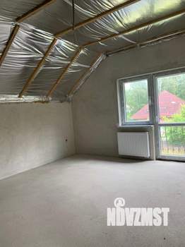 Дом 150м&sup2;, 2-этажный, участок 4 сот.  