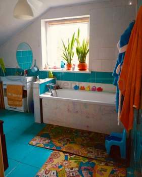 Дом 174м&sup2;, 2-этажный, участок 10 сот.  