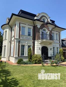 Дом 500м&sup2;, 3-этажный, участок 12 сот.  