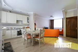 Таунхаус 220м², 2-этажный, участок 6 сот.  