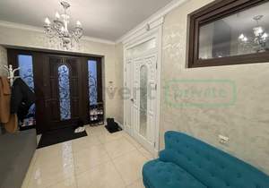 Дом 225м&sup2;, 3-этажный, участок 4 сот.  