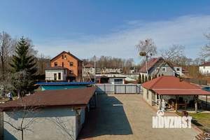 Дом 184м&sup2;, 2-этажный, участок 9 сот.  