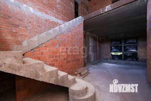 Дом 326м&sup2;, 2-этажный, участок 6 сот.  